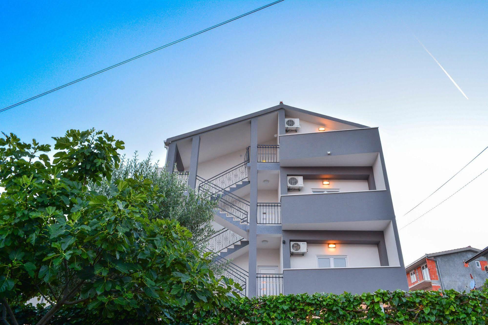 Luxury Apartments Villa Tea Трогир Экстерьер фото
