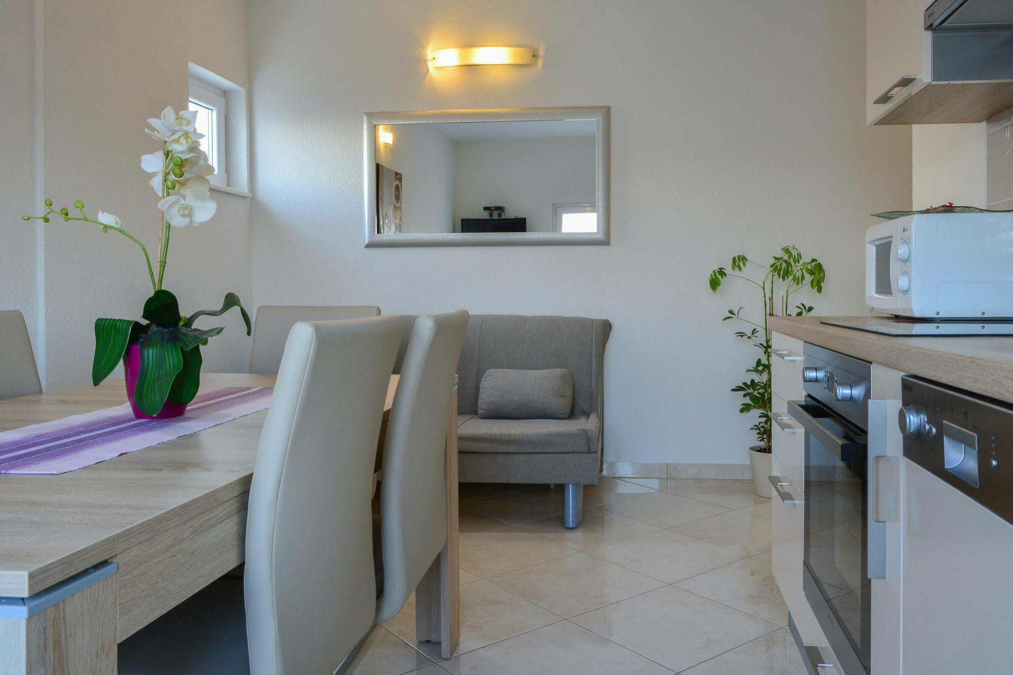Luxury Apartments Villa Tea Трогир Экстерьер фото